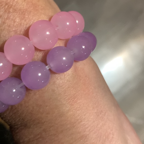 Beautiful pink and purple bracelets - Picture 3 of 6